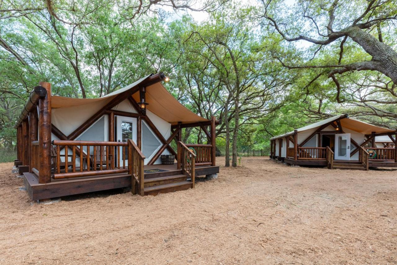 Westgate River Ranch Resort & Rodeo Bagian luar foto