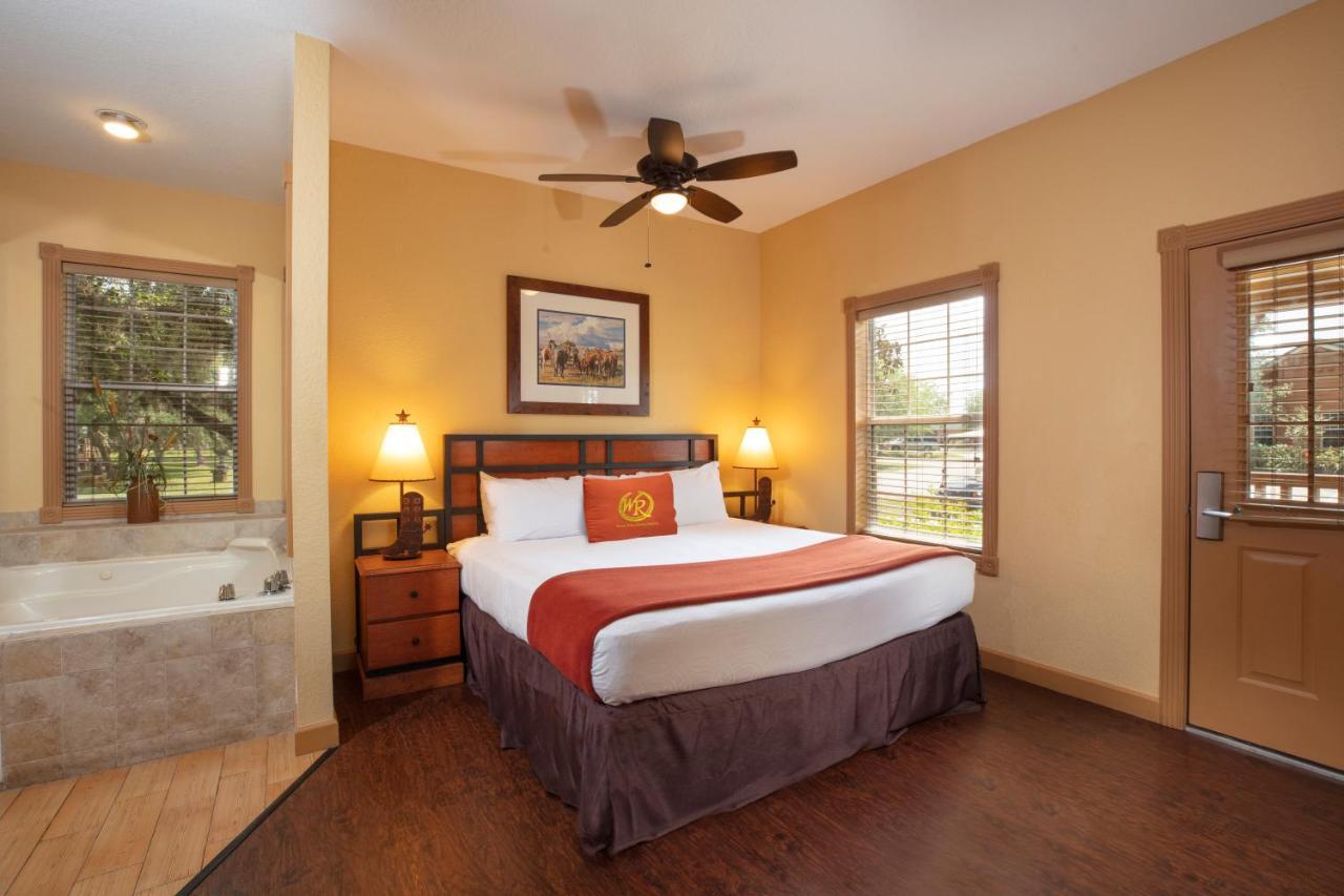 Westgate River Ranch Resort & Rodeo Bagian luar foto