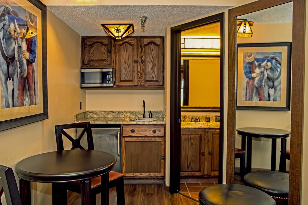 Westgate River Ranch Resort & Rodeo Bagian luar foto