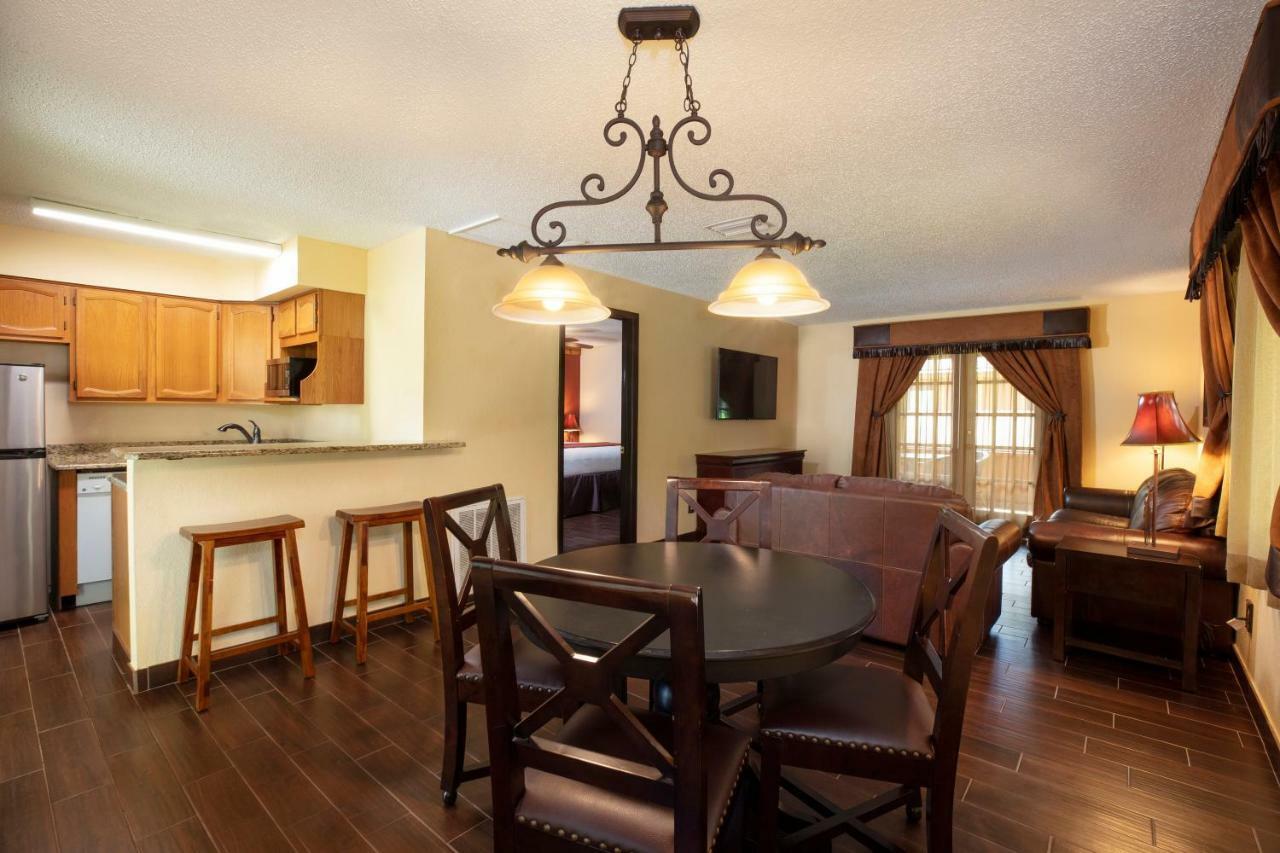 Westgate River Ranch Resort & Rodeo Bagian luar foto
